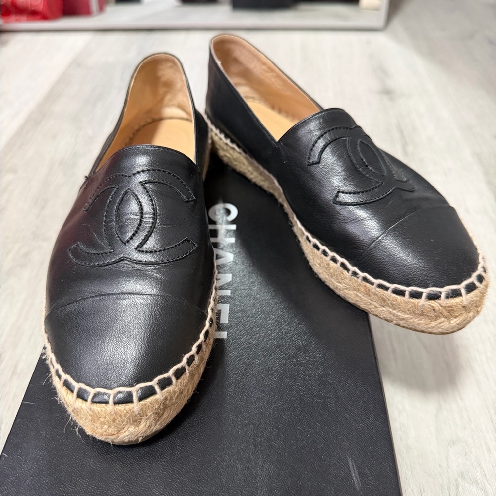 CHANEL Black Leather Espadrille Slip-Ons with Jute Trim